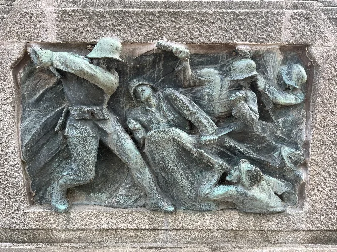 A SZÉKESFEHÉRVÁRI 17. HONVÉD GYALOGEZRED EMLÉKMŰVE (1928)
