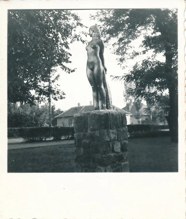 A TÓ TÜNDÉRE (1959)