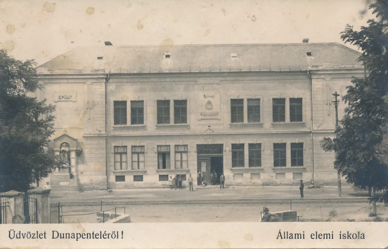 DUNAPENTELEI ELSŐ VILÁGHÁBORÚS EMLÉKMŰ (1924)