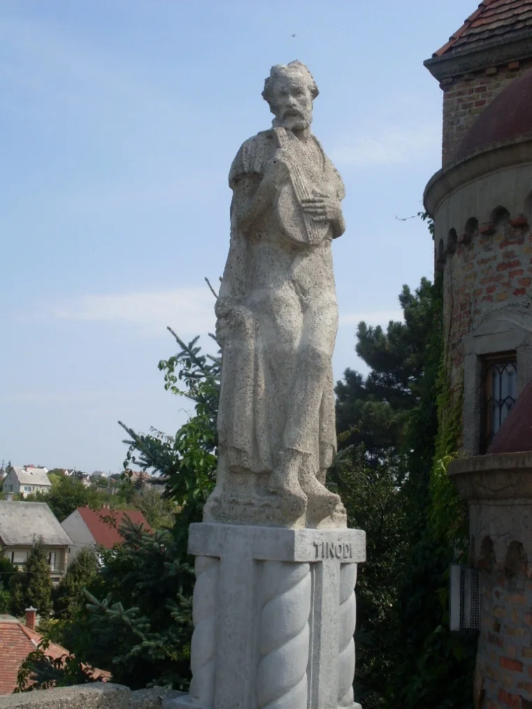TINÓDI